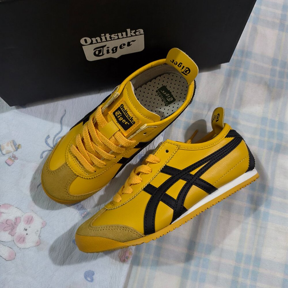 Onitsuka Tiger Classic Yellow and Black Sneakers